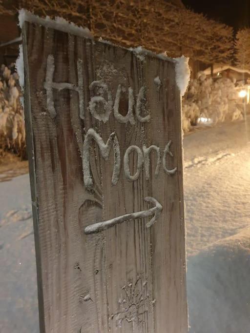 Le Haut' Mont Manhay Buitenkant foto